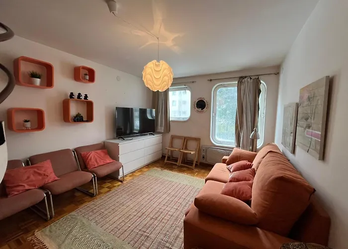 Duplex En Estacion De Manzaneda アパート